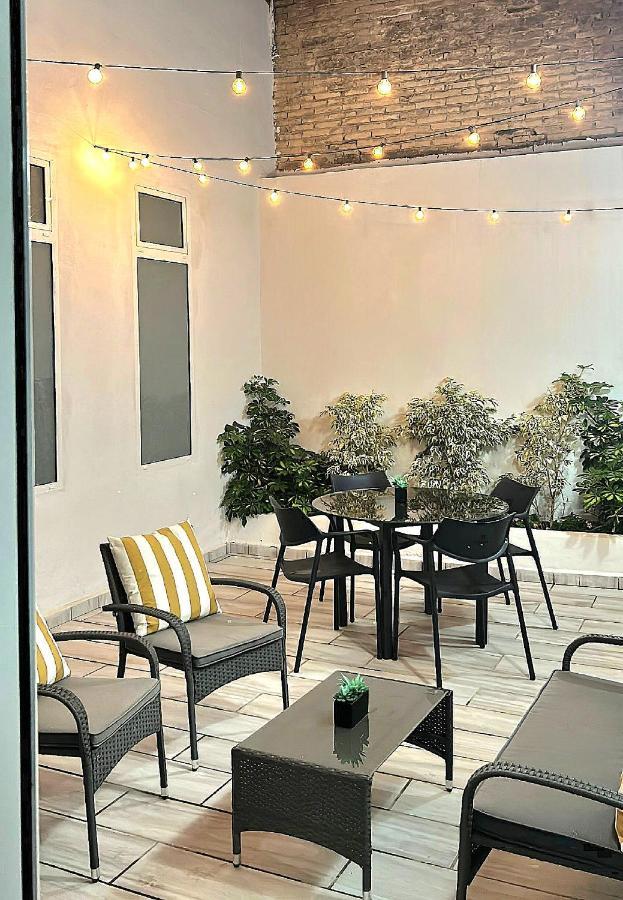 New! Renovated, Centrally Located, Private Entrance, Terrace Διαμέρισμα Βαλένθια Εξωτερικό φωτογραφία
